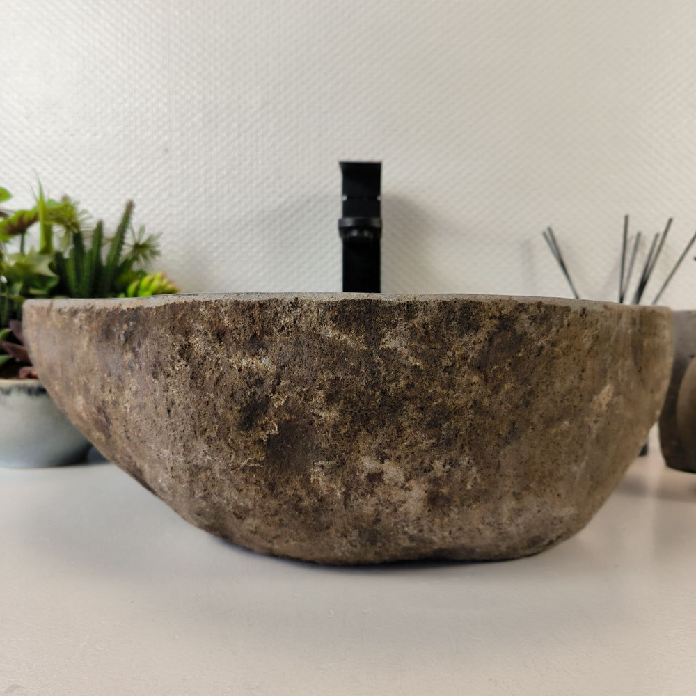 Раковина из речного камня RS-65372 47*43*15 0856
