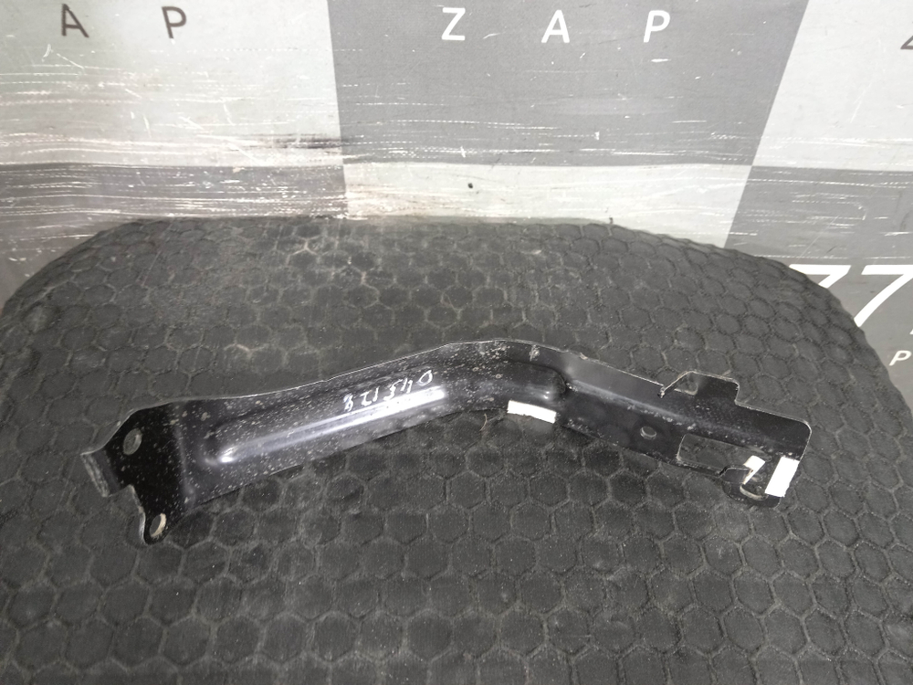 Кронштейн заднего бампера левый Mazda CX-5 2 (KF) 17-нв Б/У Оригинал KB7W52B32A