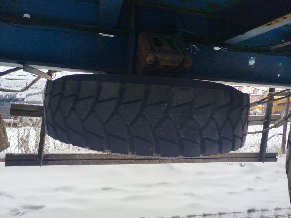 УралСпецТранс 9465* Полуприцеп бортовой 946511-000J311-31