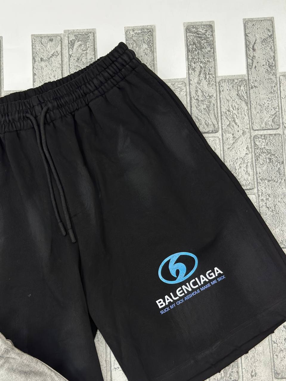 Шорты Balenciaga