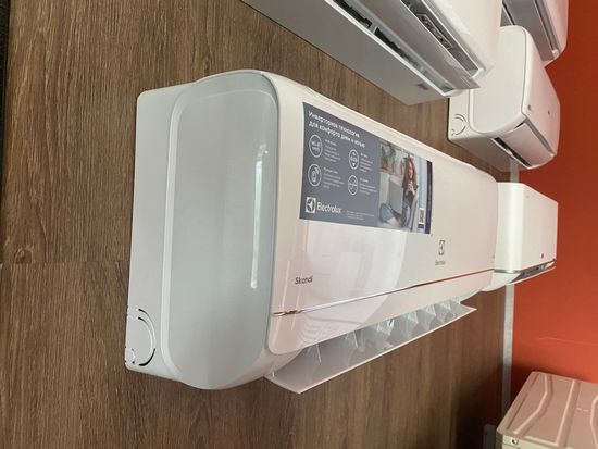 Сплит-система инверторного типа Electrolux Skandi DC EACS/I-09HSK/N3_24Y комплект