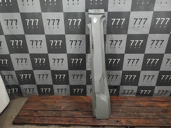 Стойка средняя правая Mercedes Viano (W639) 03-14 Б/У Оригинал A6396370200