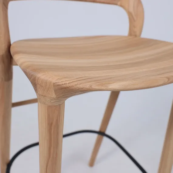 Барный стул Ofer из массива дуба светлый