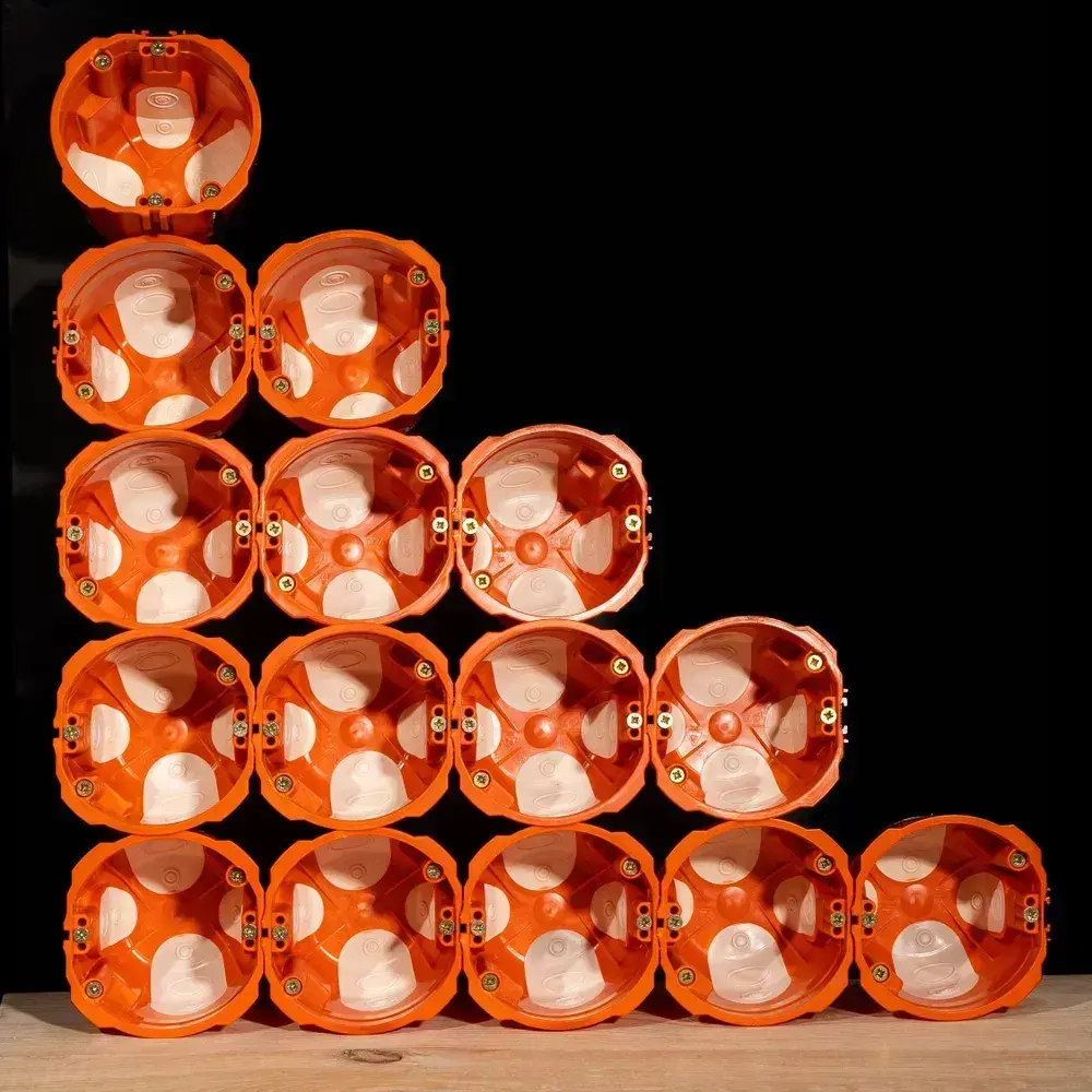 Подрозетник. Коробка установочная универсальная 73х65