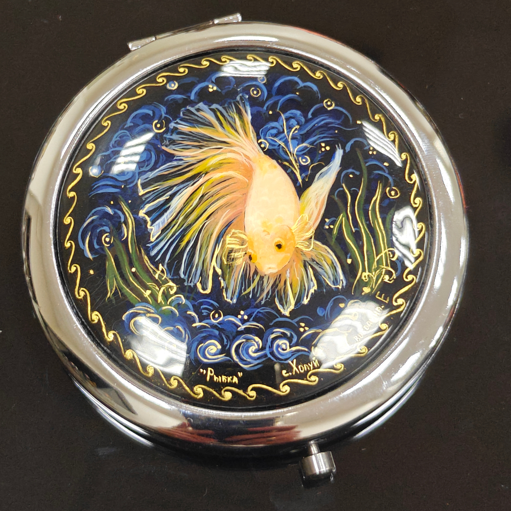 Двустороннее сувенирное карманное зеркало с ручной росписью "Рыбка"