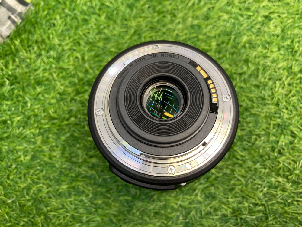 Canon EF-S 18-135mm 3.5-5.6 IS STM