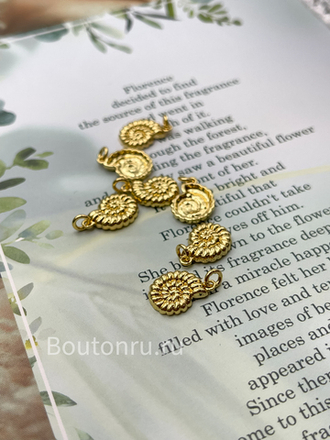 Подвеска "Раковина рельефная" золотистая 13х9,5мм