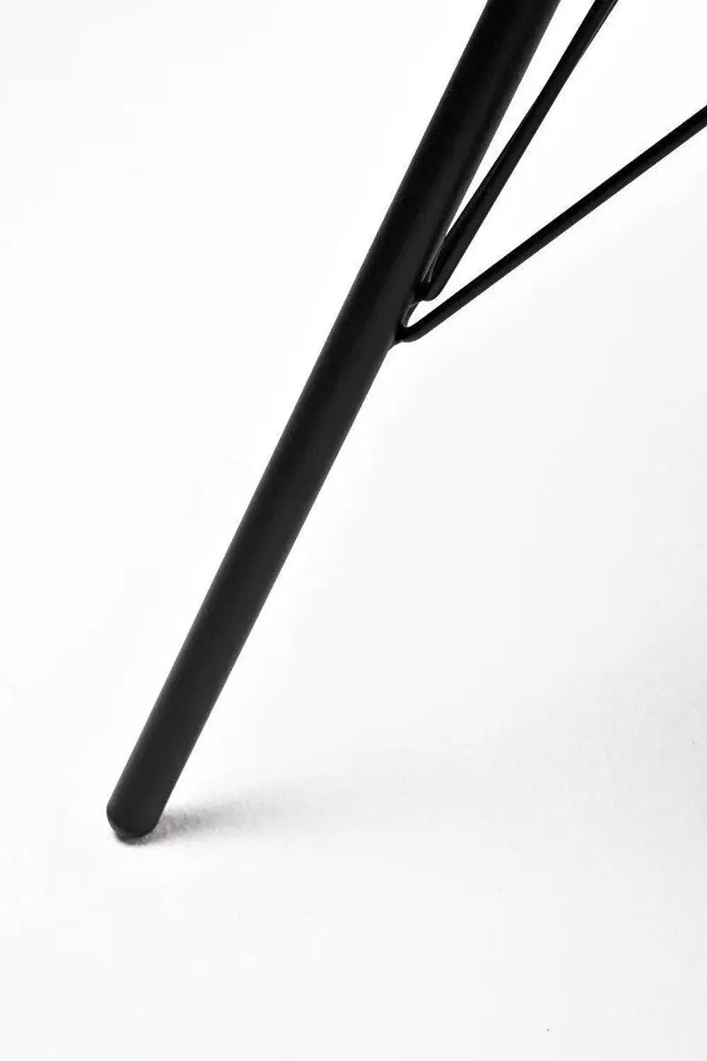 "Конте" интерьерный стол из HPL круглый Ø70см, цвет "серый гранит"