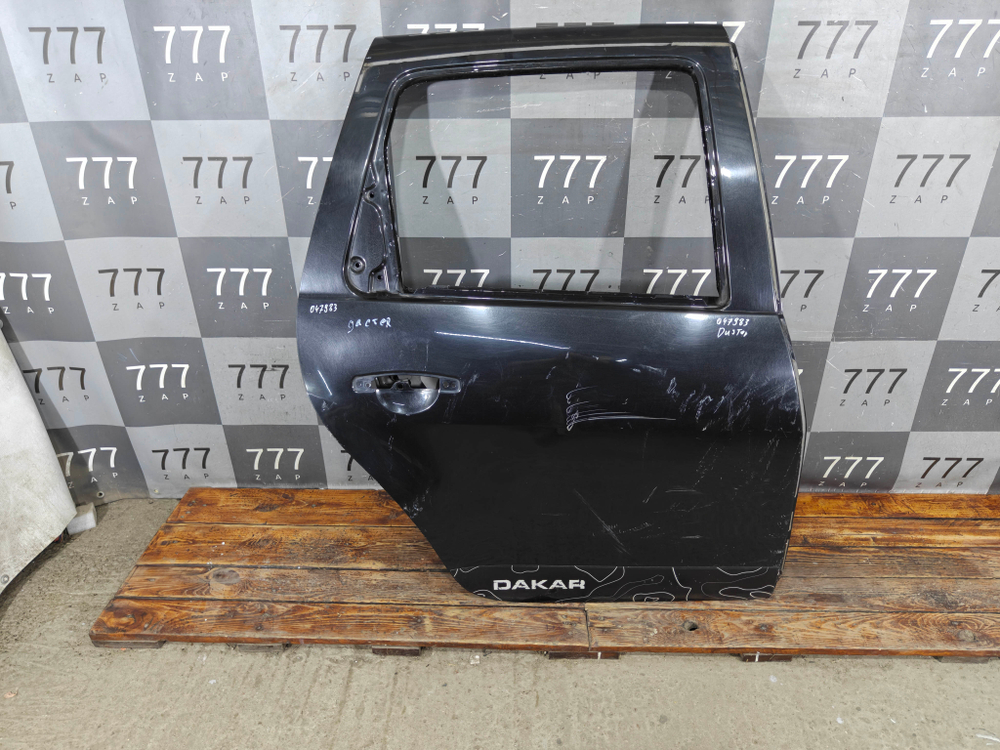 Дверь задняя правая Renault Duster 1 10-21 Б/У Оригинал 821007807R