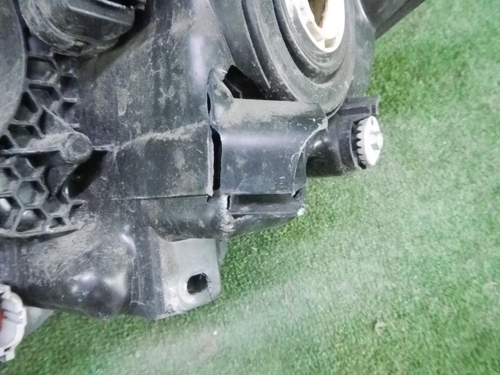 Битая Фара правая Nissan Qashqai 2 j11 (17-23) галоген