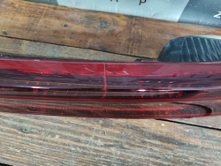 Фонарь задний центральный Kia Carnival 4 (KA4) 20-нв Б/У Оригинал 92409R0120