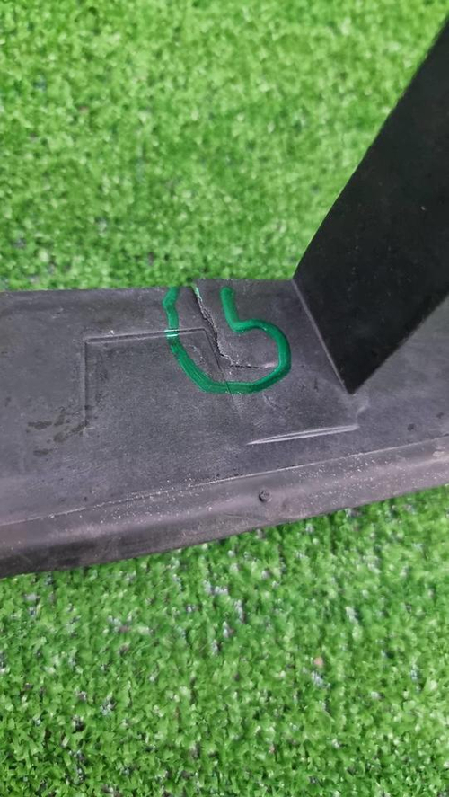 Воздуховод радиатора нижний BMW M5 F90 (2020-2024)