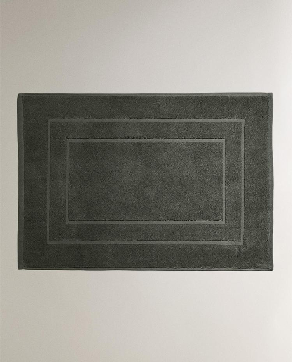 ZARA HOME ХЛОПКОВЫЙ НЕСКОЛЬЗЯЩИЙ КОВРИК ДЛЯ ВАННОЙ, ТЕМНО-СЕРЫЙ
