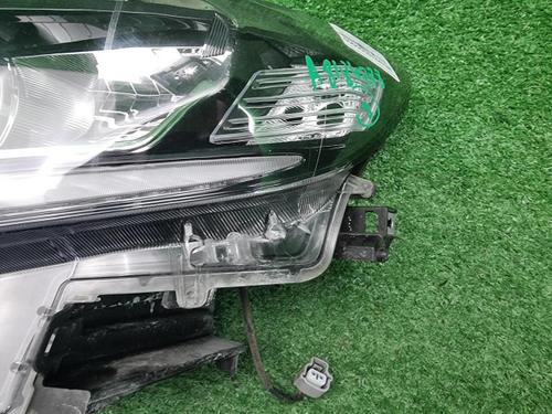 Фара левая Toyota LC Prado 150 (2017-н.в.) LED