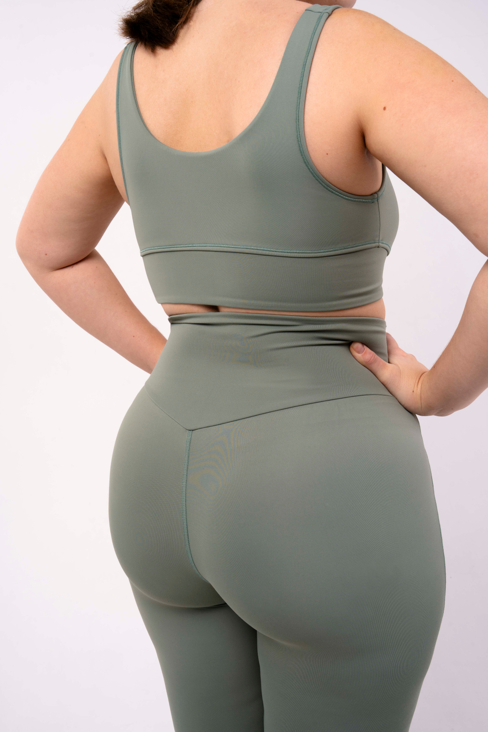 Спортивный топ №22 для небольшой и средней груди