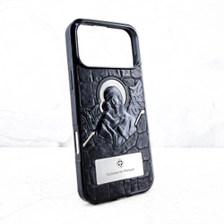 Дорогой чехол для iPhone из натуральной кожи Euphoria HM Premium аксессуар из Православной коллекции с изображением Пресвятой Богородицы