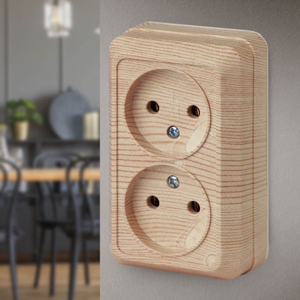 Розетка Intro Quadro 2-203-11 двойная без заземления 2х2P, 16А-250В, IP20, ОУ, сосна