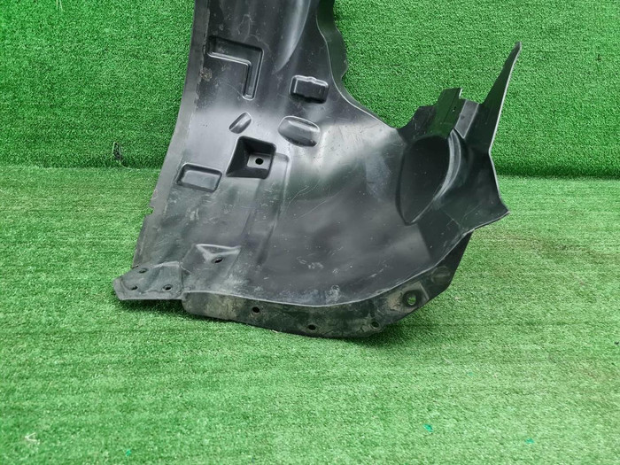 Подкрылок передний правый Mercedes GLE C292 15-19