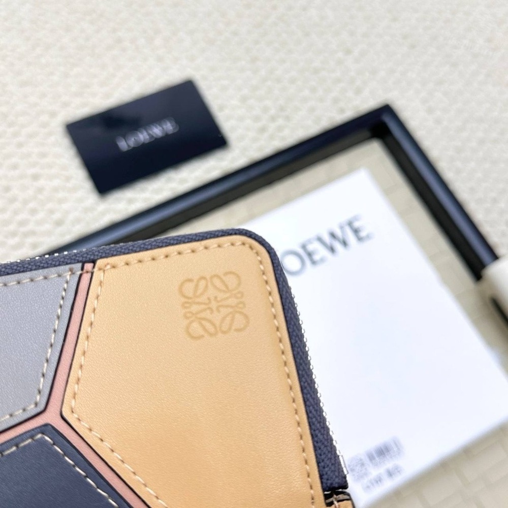 Картхолдер Loewe