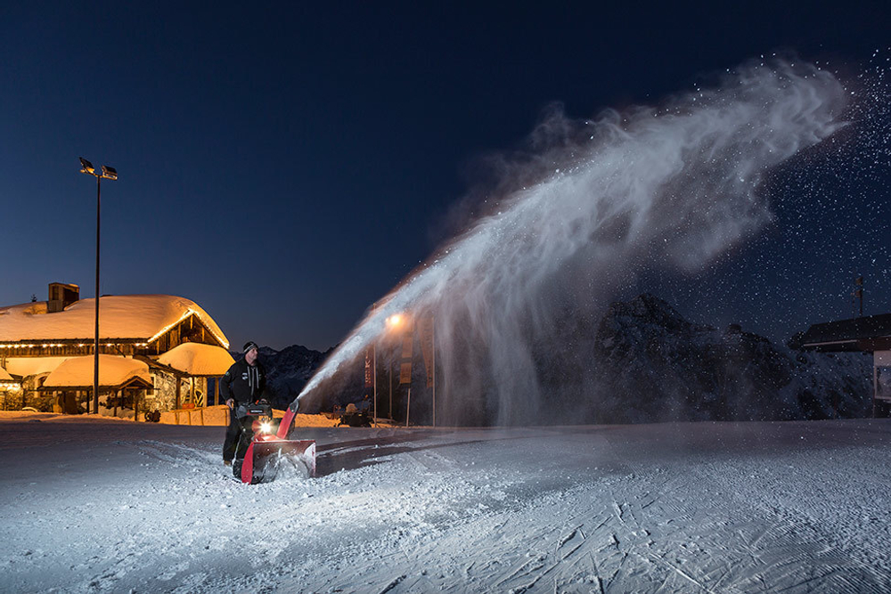 Снегоуборщик Honda HSS 970 A ETD