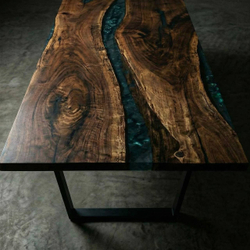 Орех с художественной эпоксидной смолой