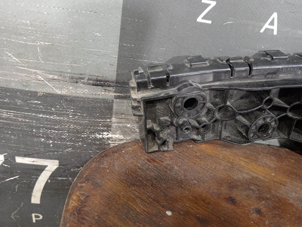 Кронштейн переднего бампера левый Haval Jolion 21-нв Б/У Оригинал 2803101XST01A