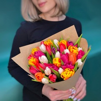 Букет цветов из 35 тюльпанов