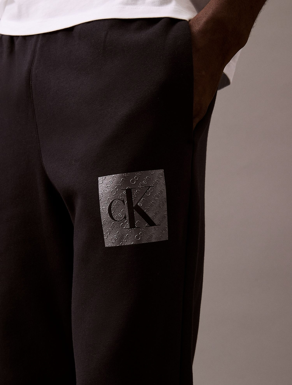 Брюки Calvin Klein Metallic Archive Logo Black Beauty