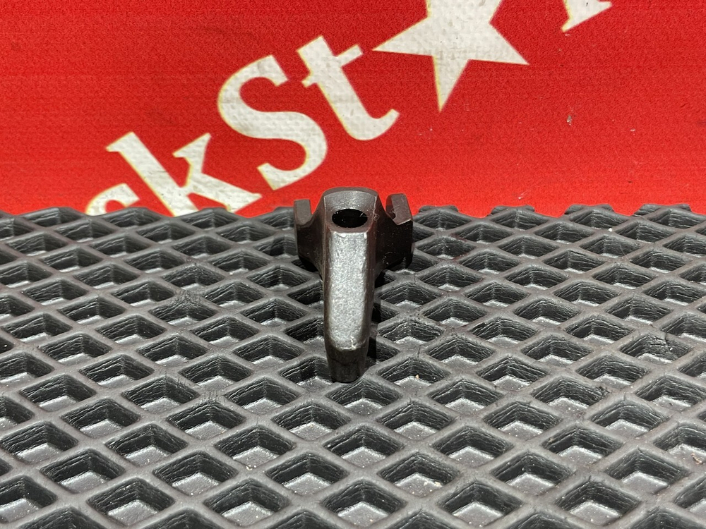 Кронштейн форсунки двигателя 2023г.