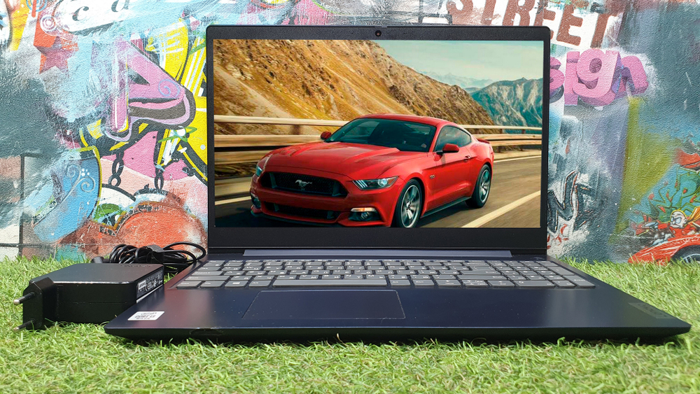 Ноутбук Lenovo i3-10/8Gb/FHD