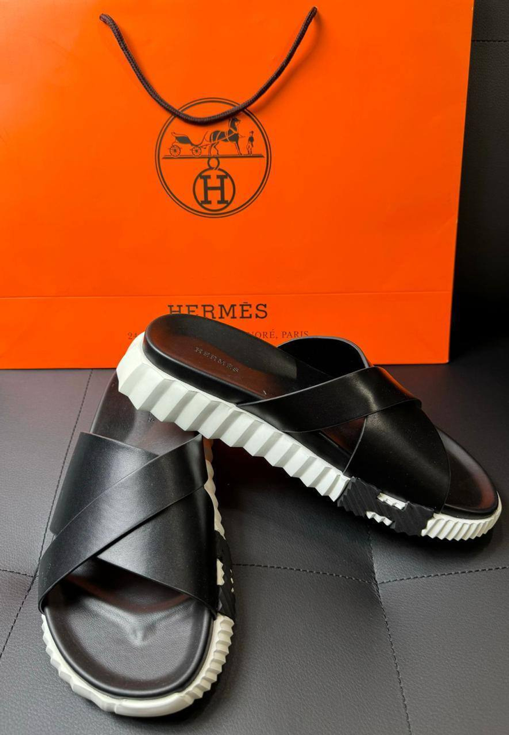 Шлепанцы Hermes