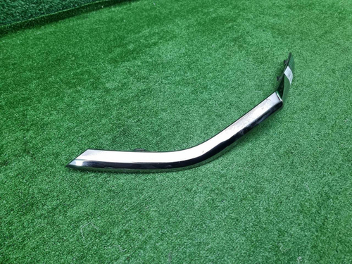 Молдинг бампера правый Hyundai Santa Fe 4 (18-21)