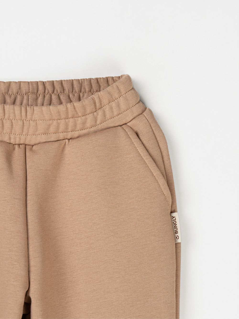 Джоггеры "Песок" с карманами утепленные без начеса