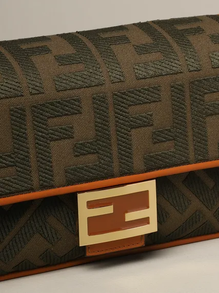 Сумка Fendi из холщовой ткани коричневого цвета Baguette
