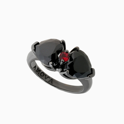 Серебряное кольцо в винтажном стиле с двумя черными фианитами в форме сердца