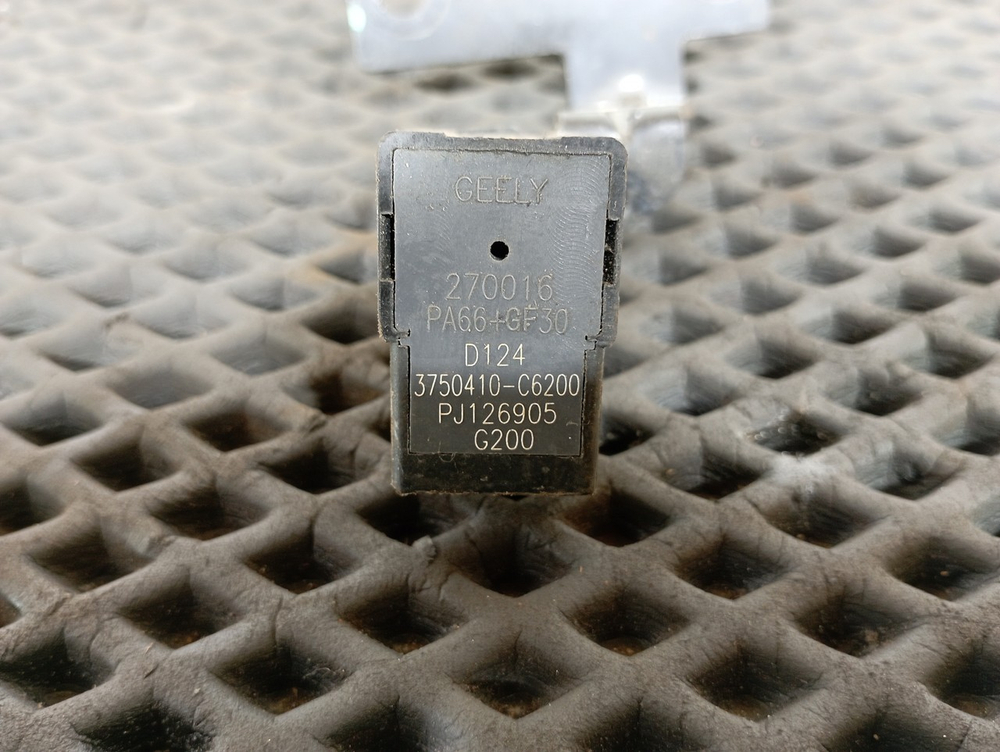 Датчик стоп-сигнала 2023г