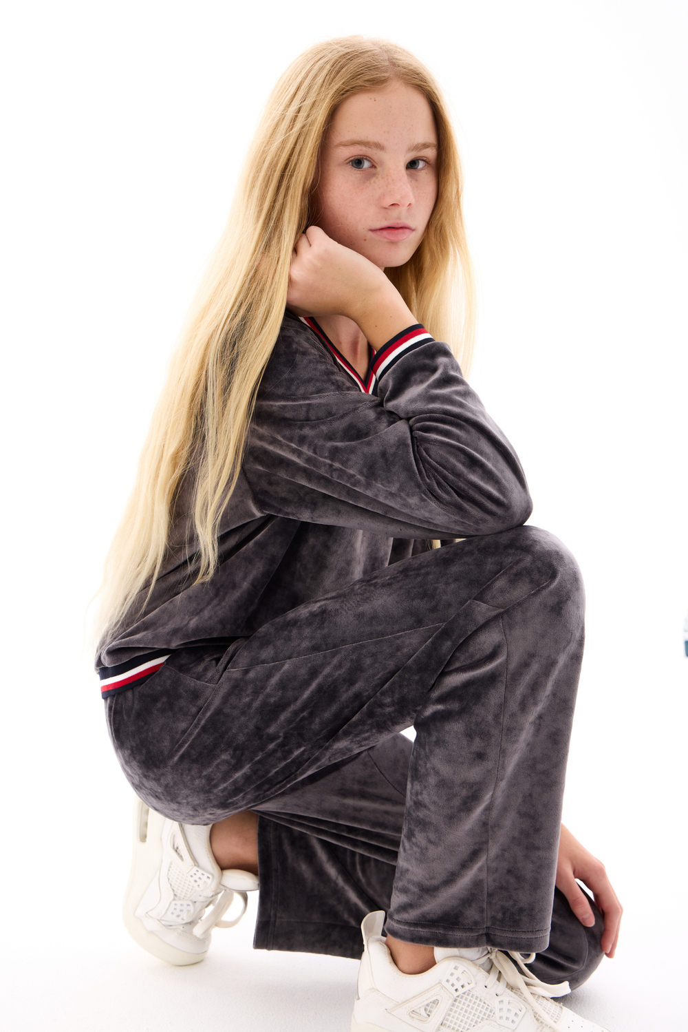 Велюровый костюм grey