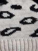 Шапка для девочки зимняя с помпонами на завязках