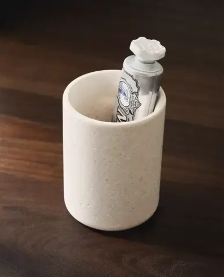 ZARA HOME ДЕРЖАТЕЛЬ ДЛЯ ЗУБНЫХ ЩЕТОК БЕЛОГО МРАМОРА, ЖЕЛТОВАТО-БЕЛЫЙ