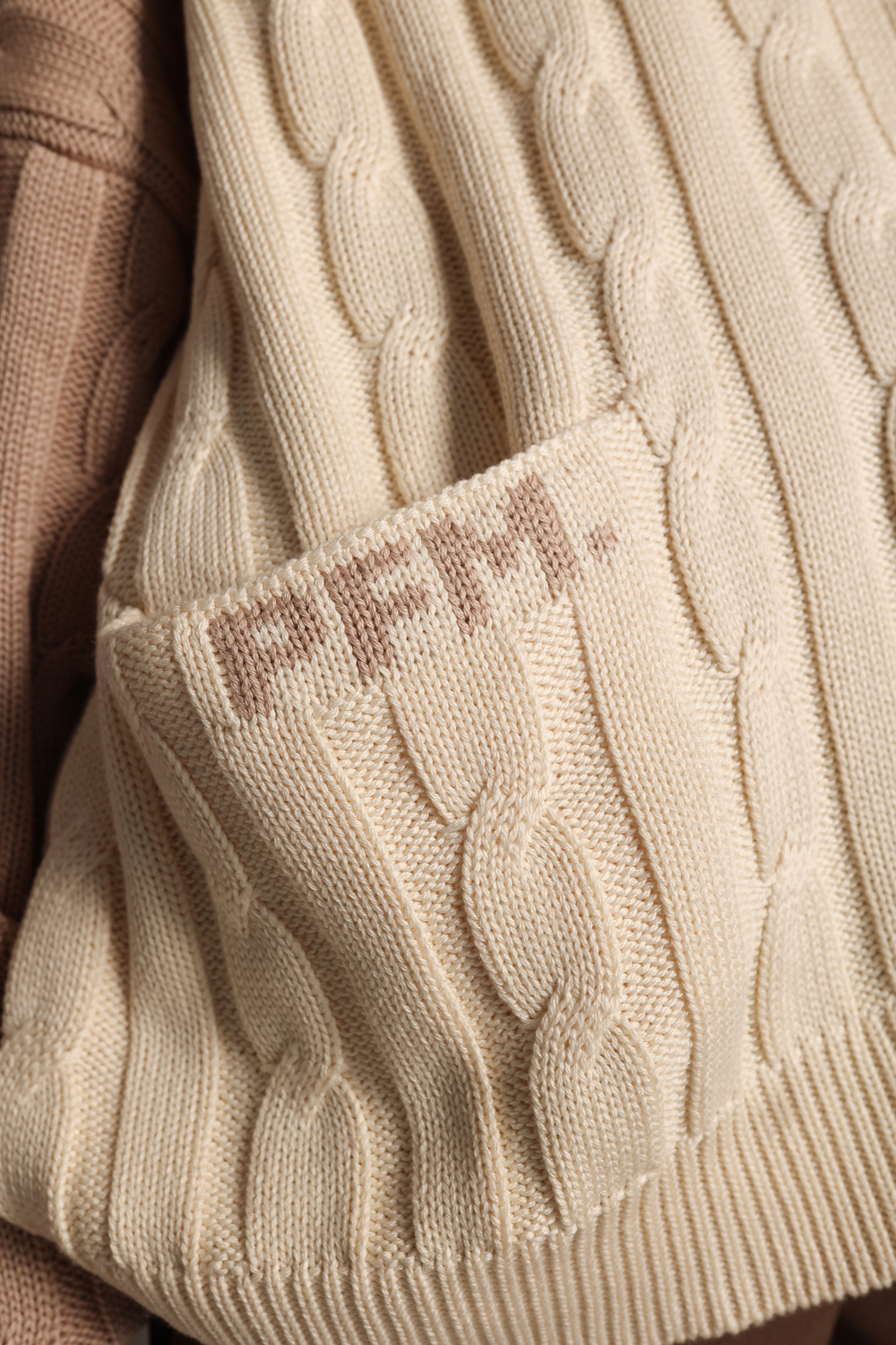 Кардиган на молнии с косами