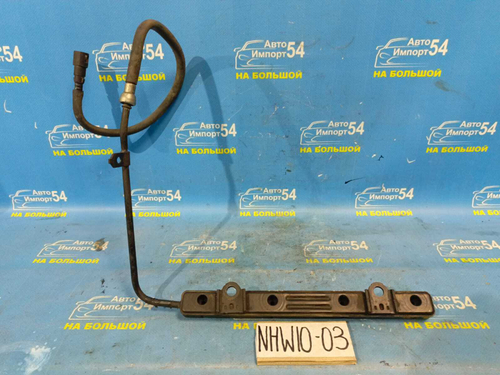 Топливная рейка TOYOTA PRIUS 1999