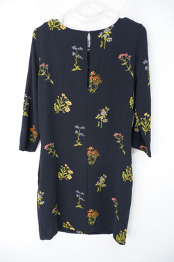 Платье с цветами 42 размер