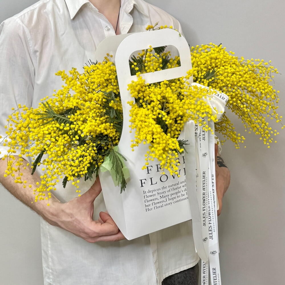 «Мимозье» композиция из мимозы