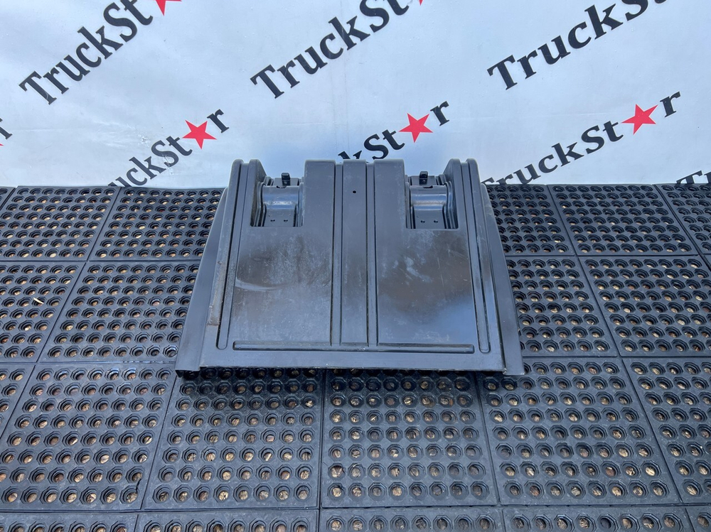 Крыло заднее передняя часть 2023г