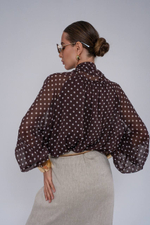 Шифоновая блуза в горошек