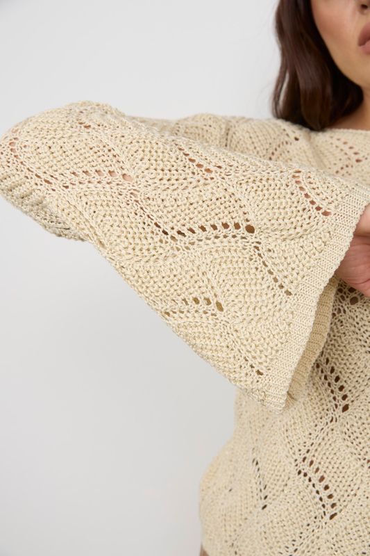 Джемпер вязаный ажурный с люрексом, бежевый