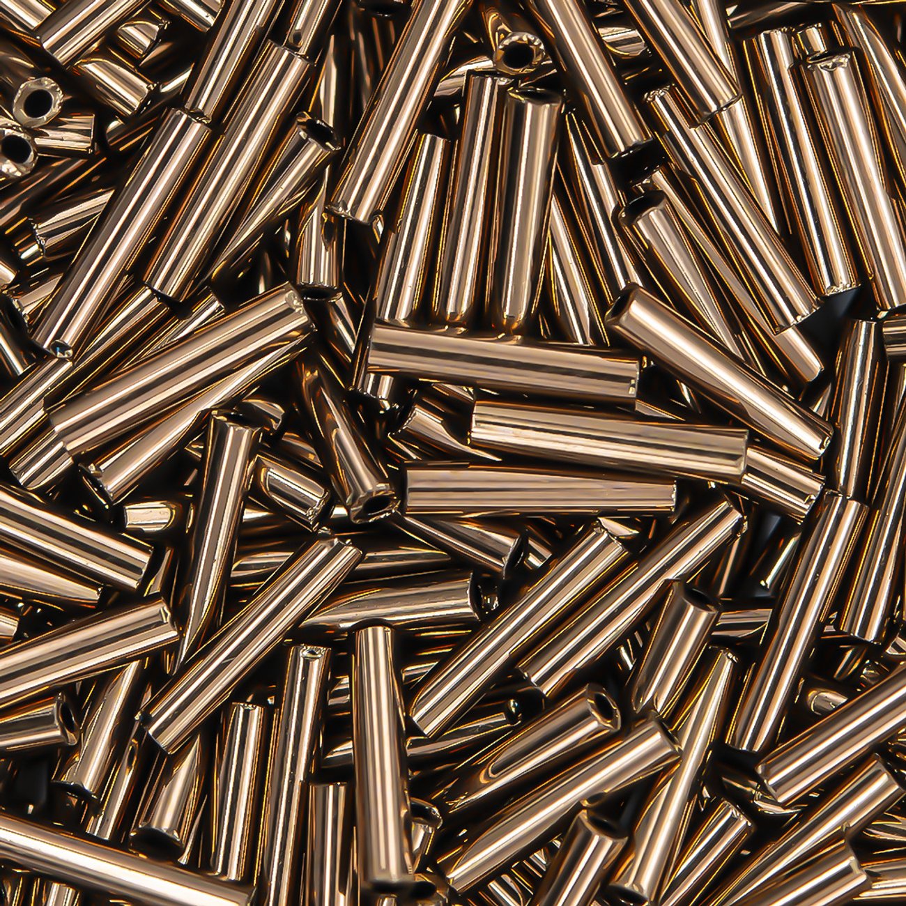 Японский бисер TOHO Bugle (стеклярус) 9mm (№221), металлизированный, непрозрачный глянцевый