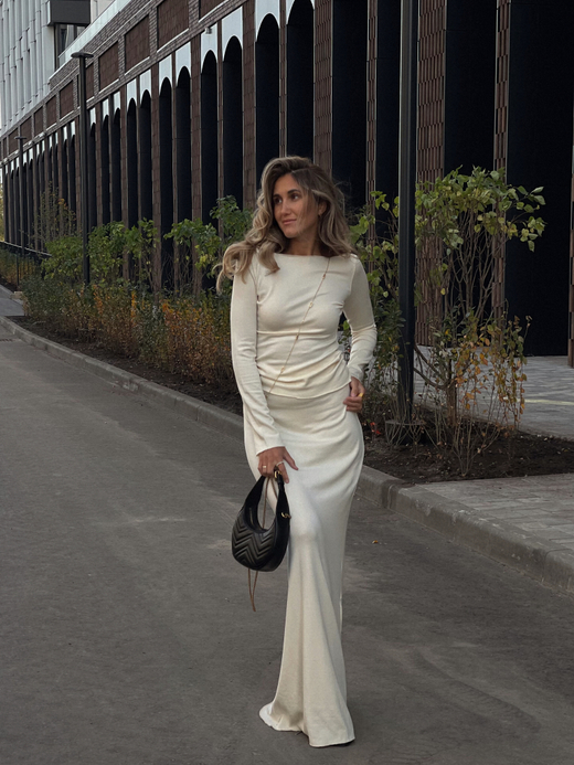 Костюм трикотажный с юбкой