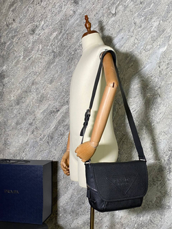 Сумка Prada