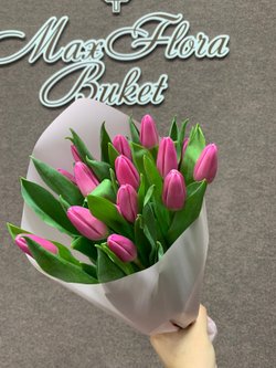 Букет 15 тюльпанов 8 Марта М-62